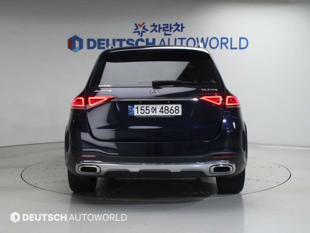 Mercedes Benz GLE Class - Vista 4