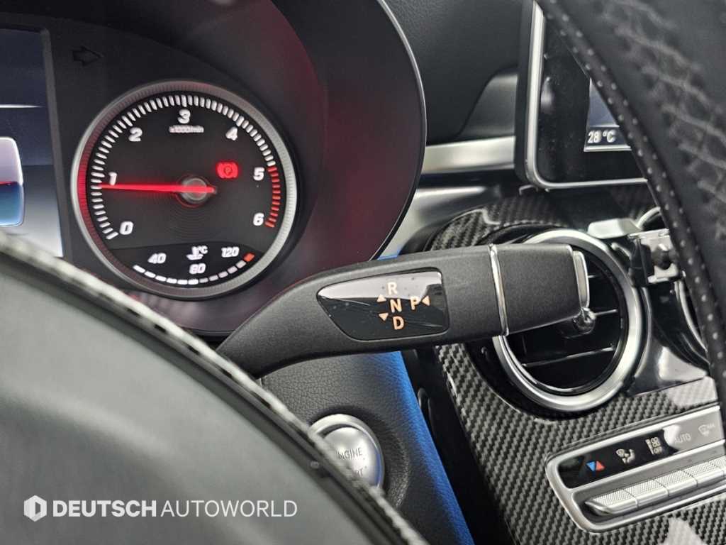 Mercedes Benz C Class - Vista 9