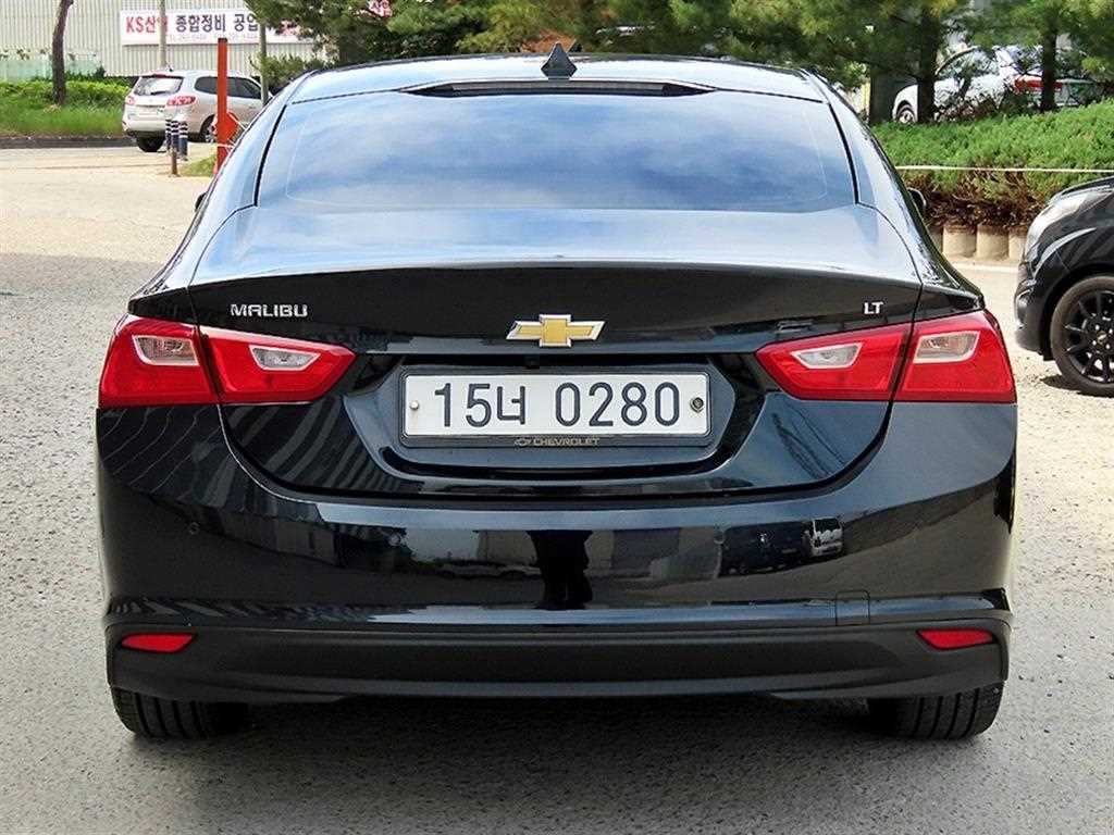 Chevrolet Malibu - Vista 4