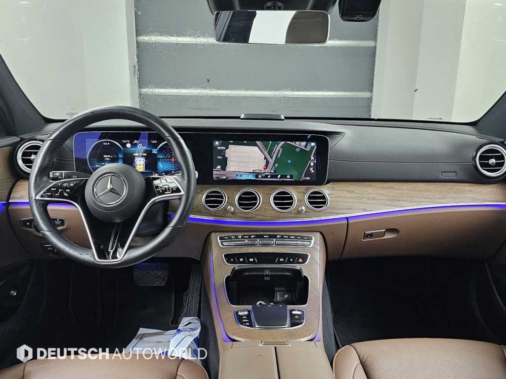 Mercedes Benz E class - Vista 7