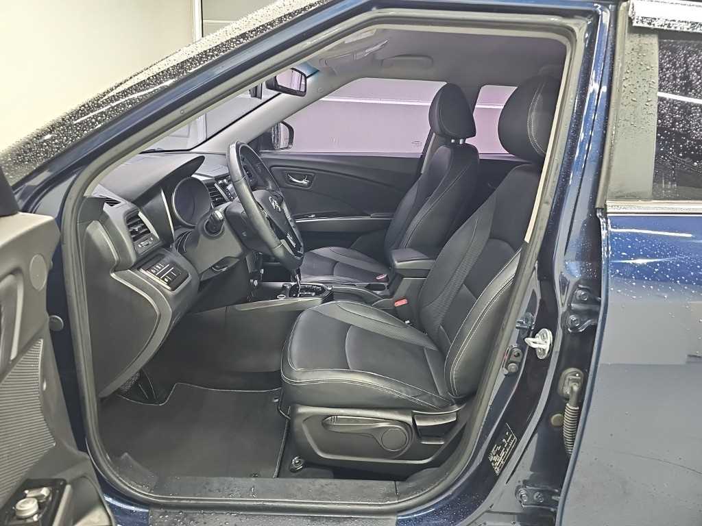 Ssangyong Tivoli - Vista 11