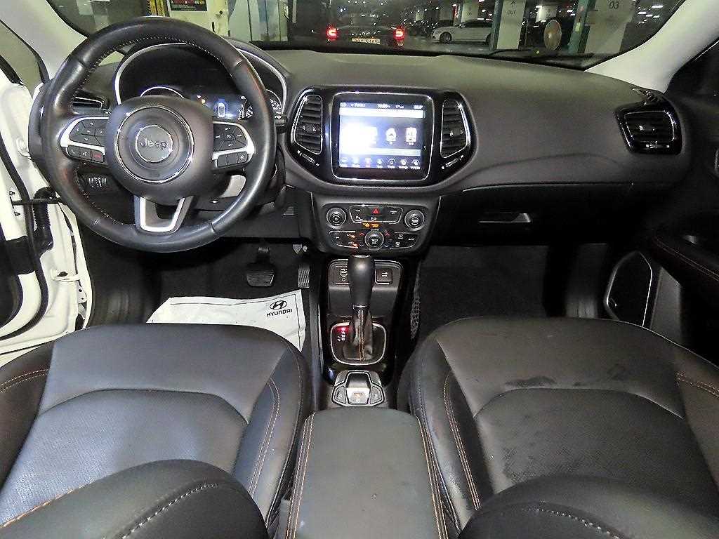 Jeep Compass - Vista 10