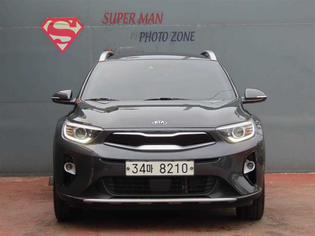 KIA Stonic 2018 Gris - Importación desde Corea - HF Imports Iquique - Foto 1