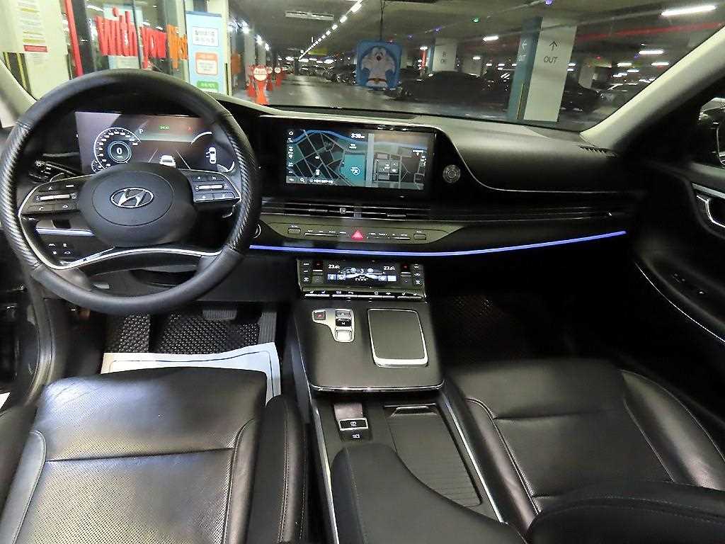 HYUNDAI Grandeur - Vista 10