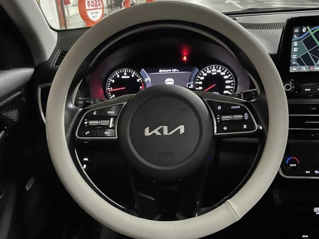 KIA Seltos - Vista 11