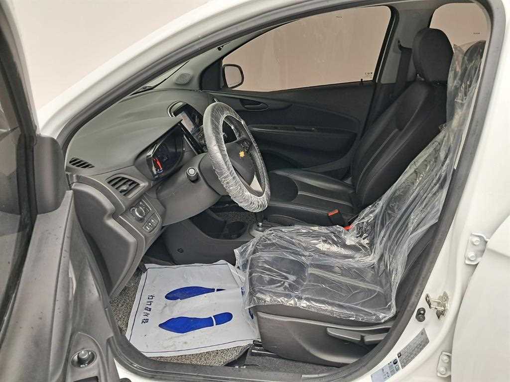 Chevrolet Spark - Vista 11