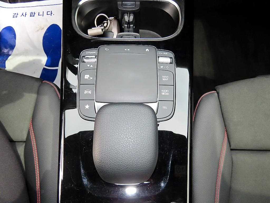 Mercedes Benz CLA Class 2020 Negro - Importación desde Corea - HF Imports Iquique - Foto 14