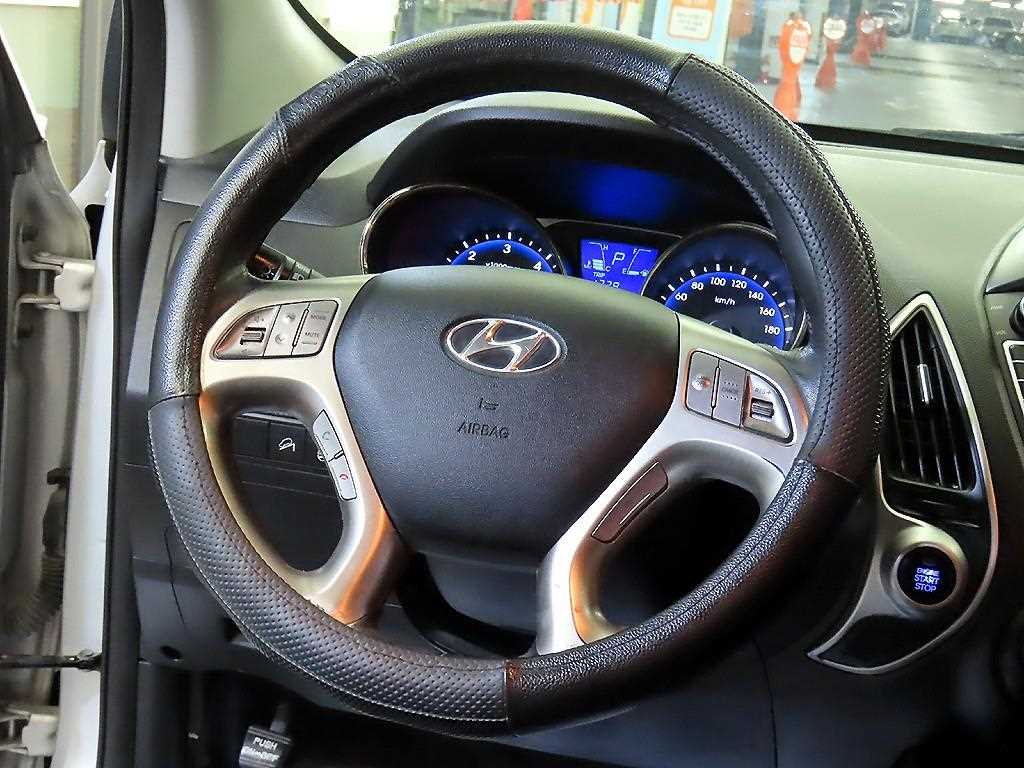 HYUNDAI Tucson - Vista 8