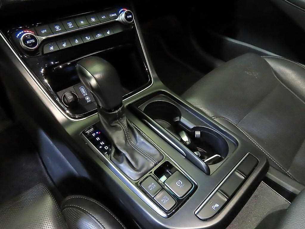 HYUNDAI Grandeur - Vista 12