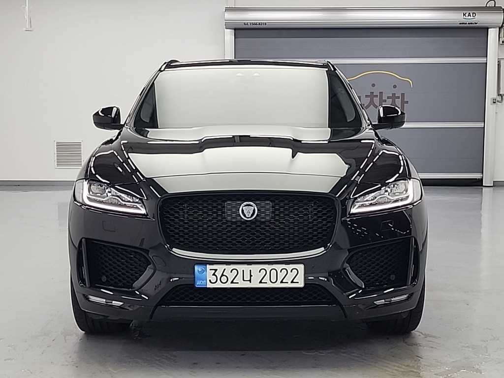 Jaguar F-PACE - Vista 2