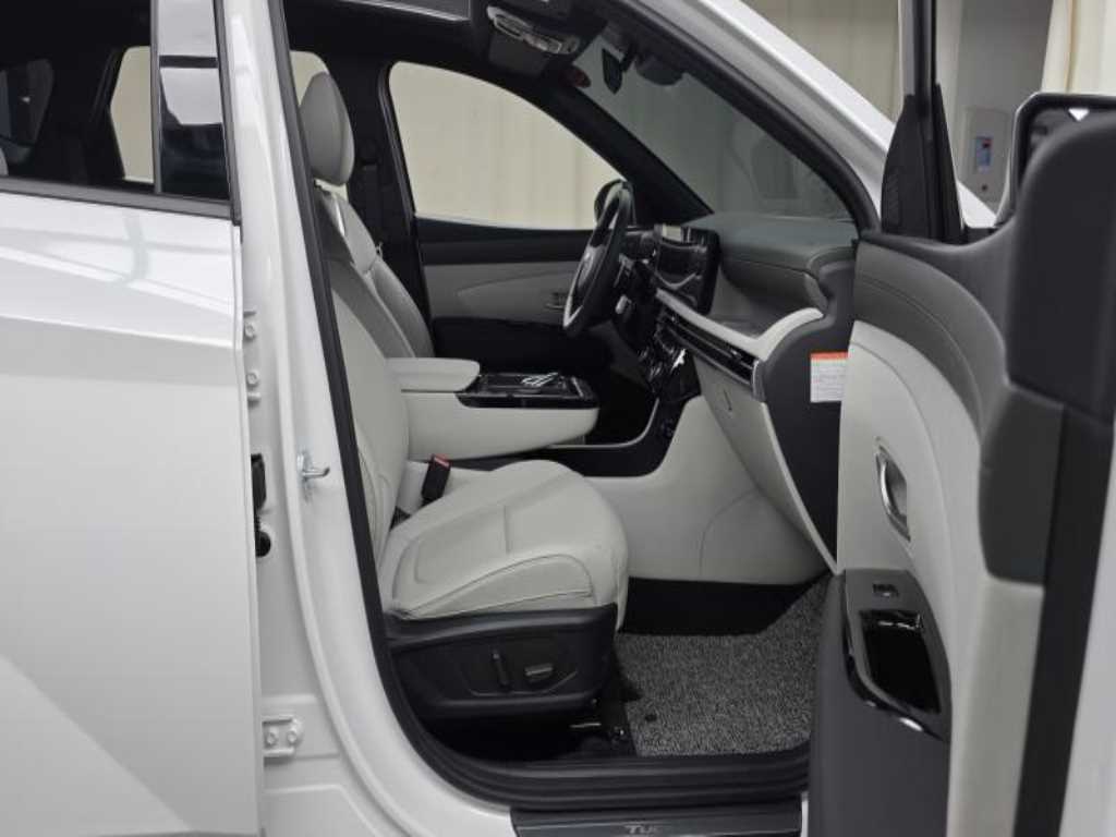 HYUNDAI Tucson - Vista 11