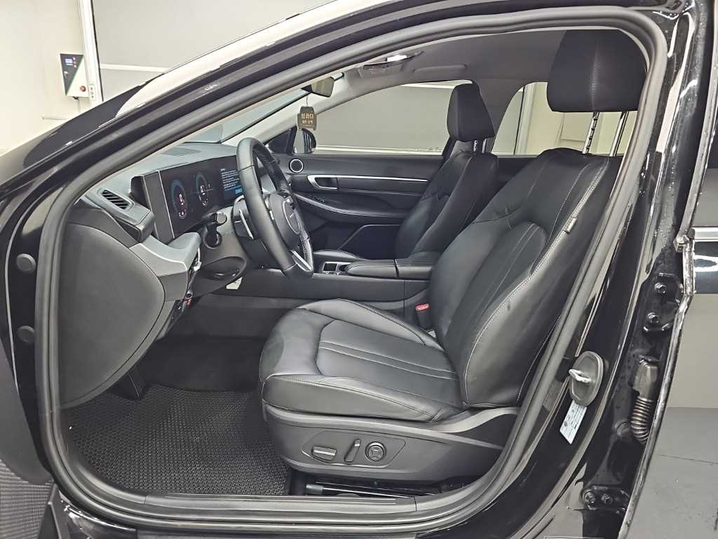 HYUNDAI Sonata - Vista 11