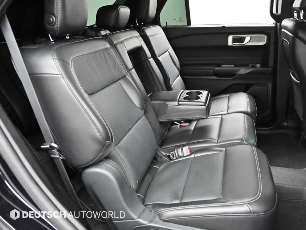 Ford Explorer - Vista 12