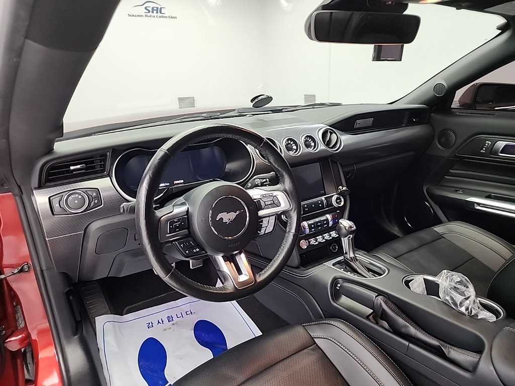 Ford Mustang - Vista 7
