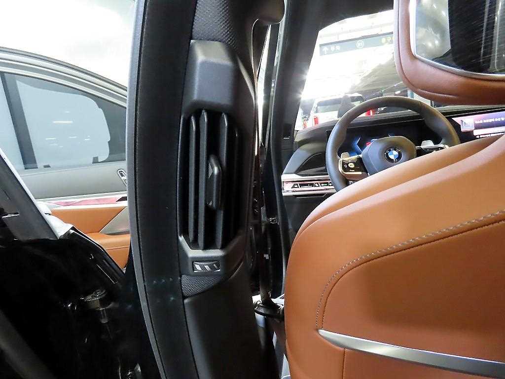 BMW 7 Series 2025 Negro - Importación desde Corea - HF Imports Iquique - Foto 15