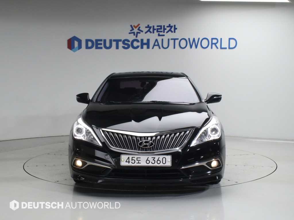 HYUNDAI Grandeur - Vista 3