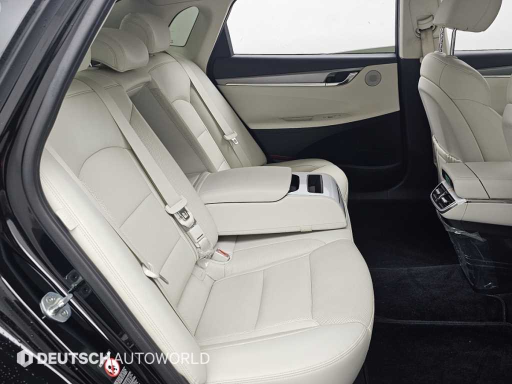 HYUNDAI Grandeur - Vista 12