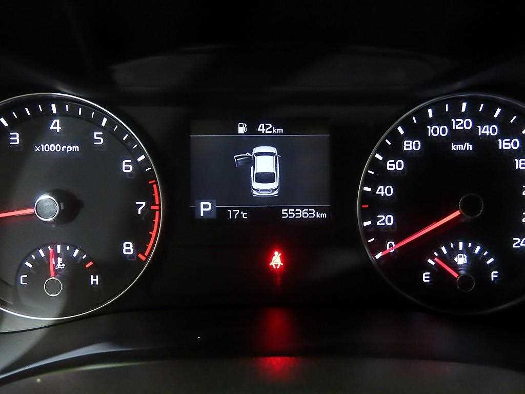 KIA K3 - Vista 9