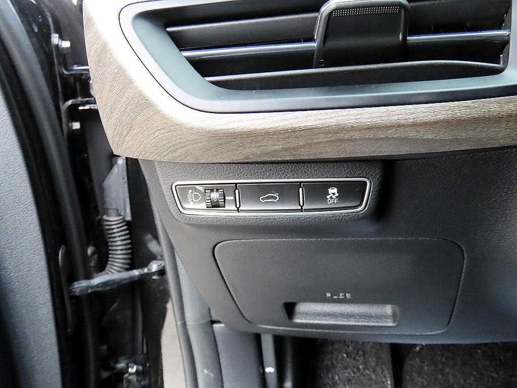 KIA K8 - Vista 12