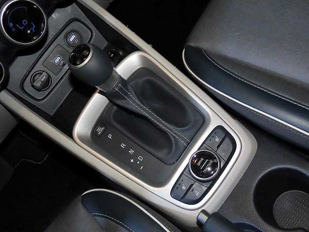 HYUNDAI Venue - Vista 12