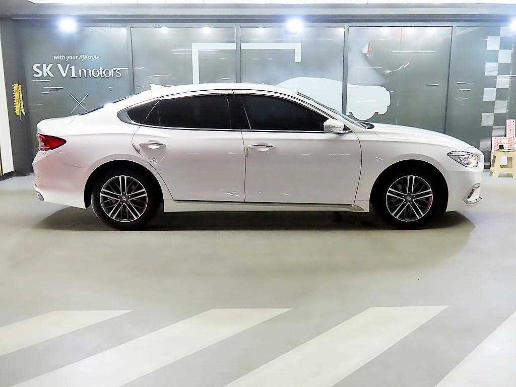 HYUNDAI Grandeur - Vista 3