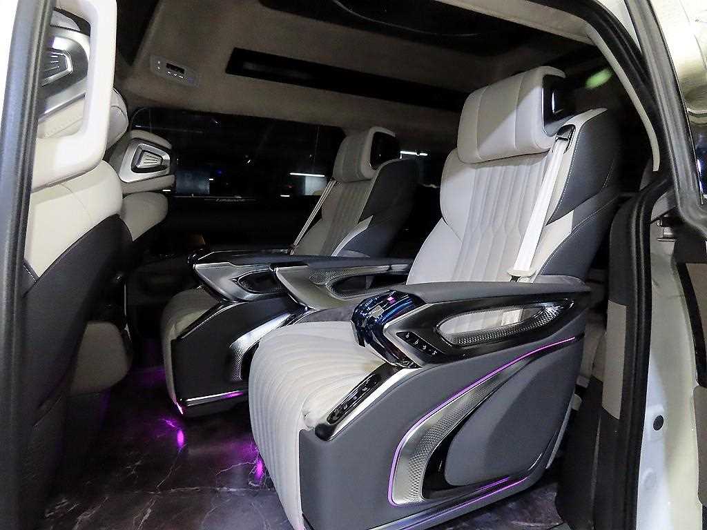 KIA Carnival - Vista 7