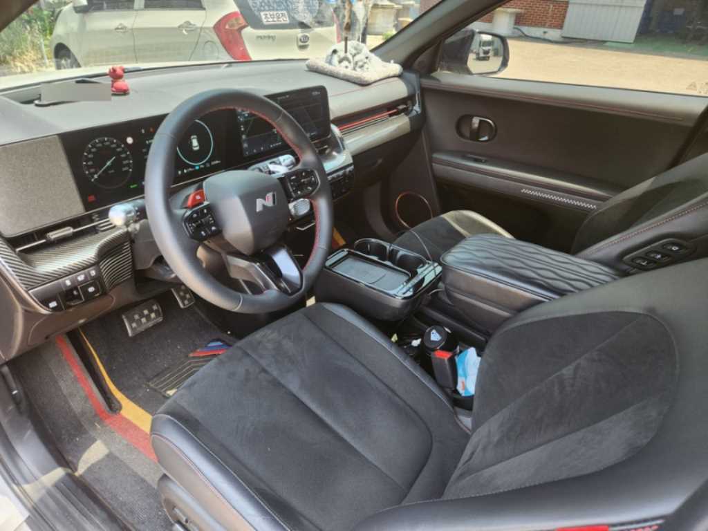 HYUNDAI Ioniq 5 - Vista 5