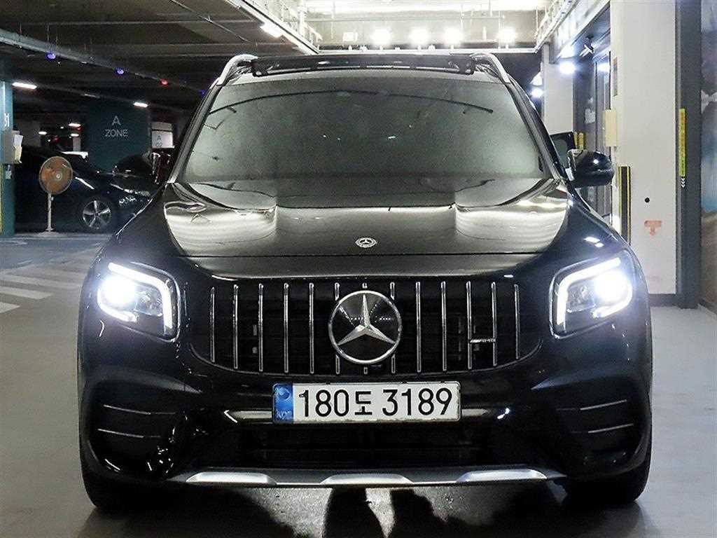 Mercedes Benz GLB Class - Vista 2