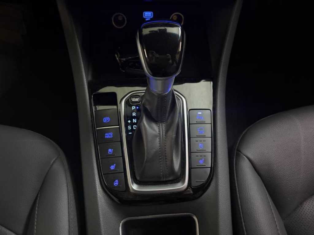 HYUNDAI Ioniq - Vista 11