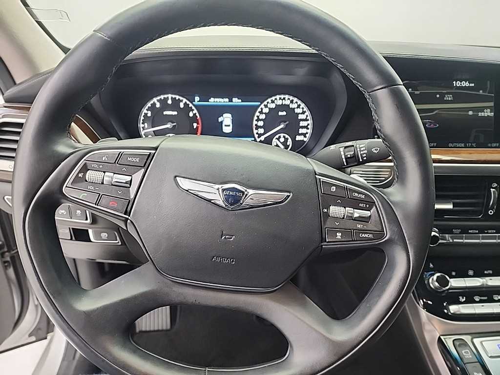 Genesis EQ900 - Vista 9