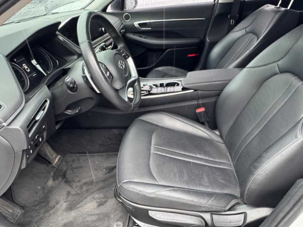 HYUNDAI Sonata - Vista 12