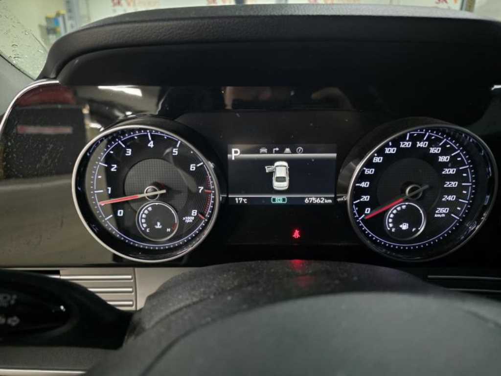 HYUNDAI Grandeur - Vista 6