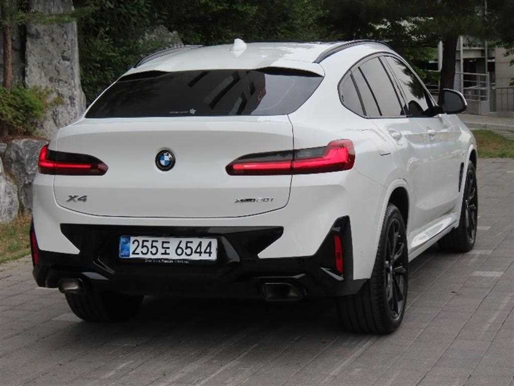 BMW X4 - Vista 3