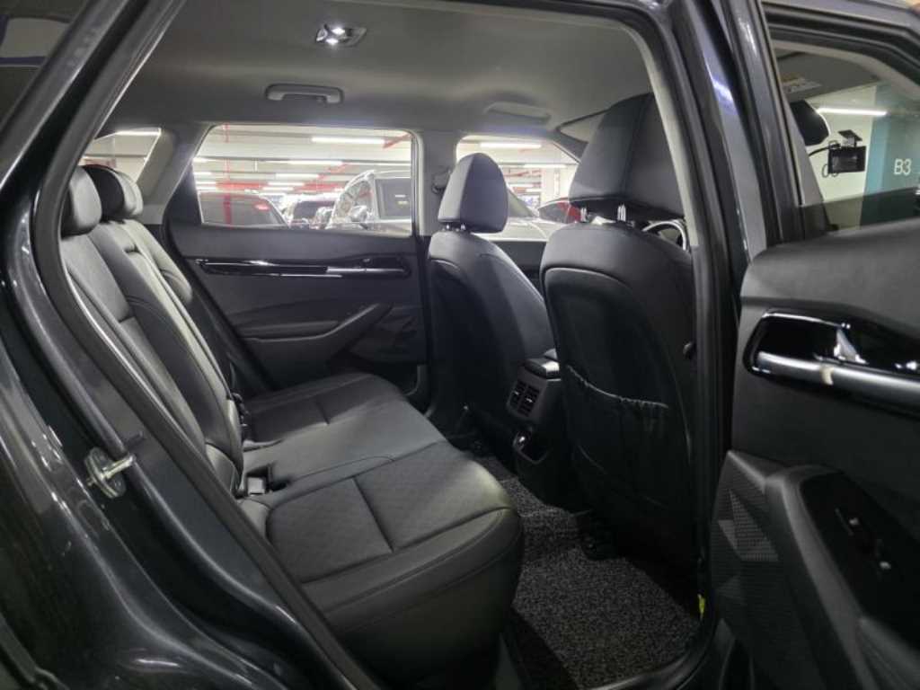 KIA Seltos - Vista 9