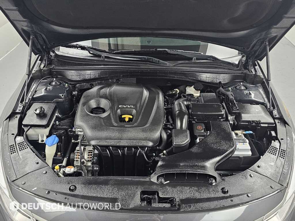 KIA K5 - Vista 6