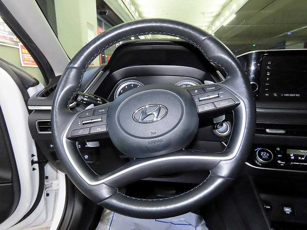 HYUNDAI Sonata - Vista 8