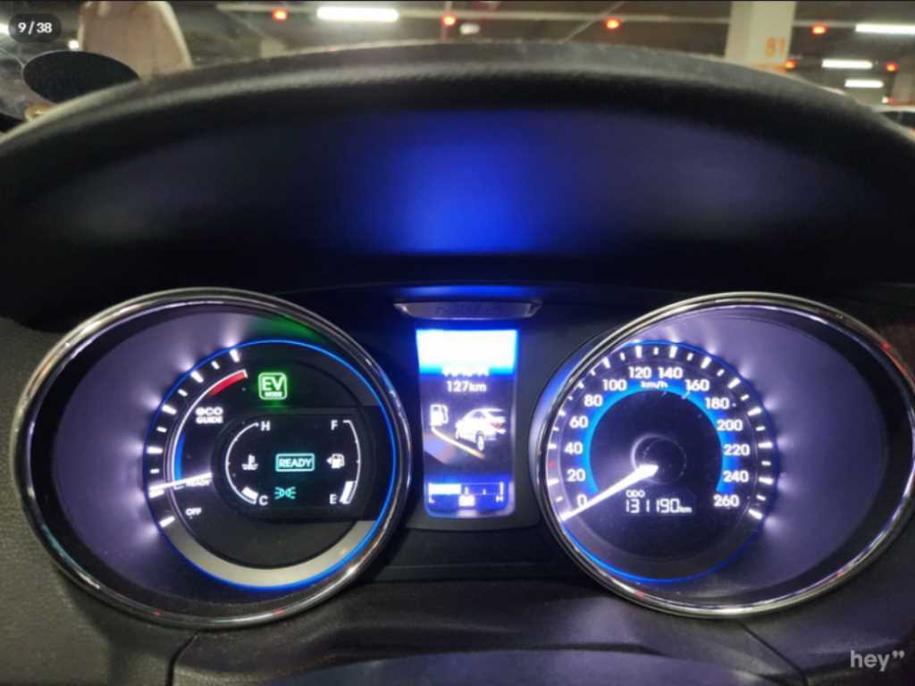 HYUNDAI Sonata - Vista 4