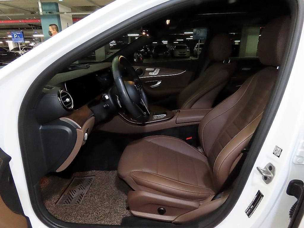 Mercedes Benz E class - Vista 6
