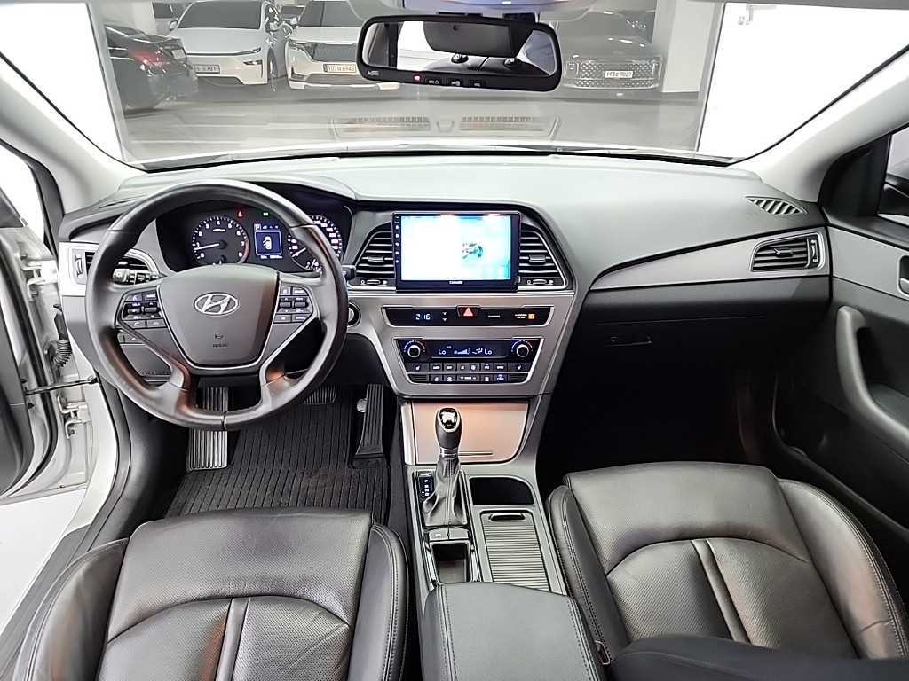 HYUNDAI Sonata - Vista 7