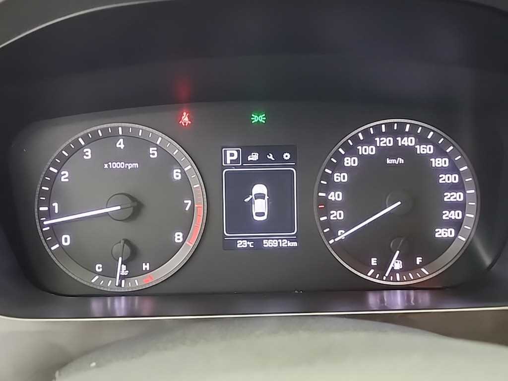 HYUNDAI Sonata - Vista 6