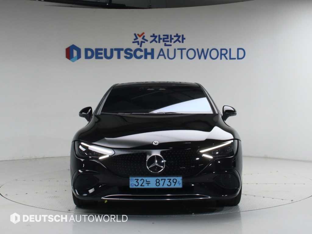 Mercedes Benz EQE - Vista 3