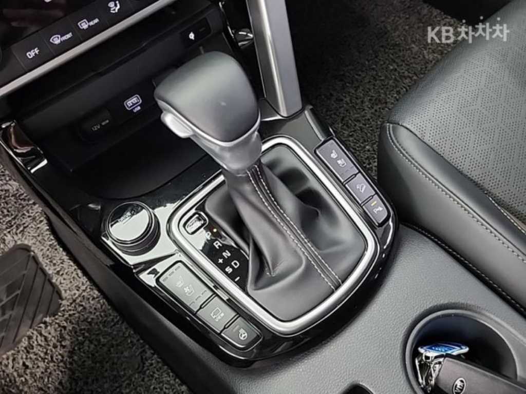 KIA Seltos - Vista 7