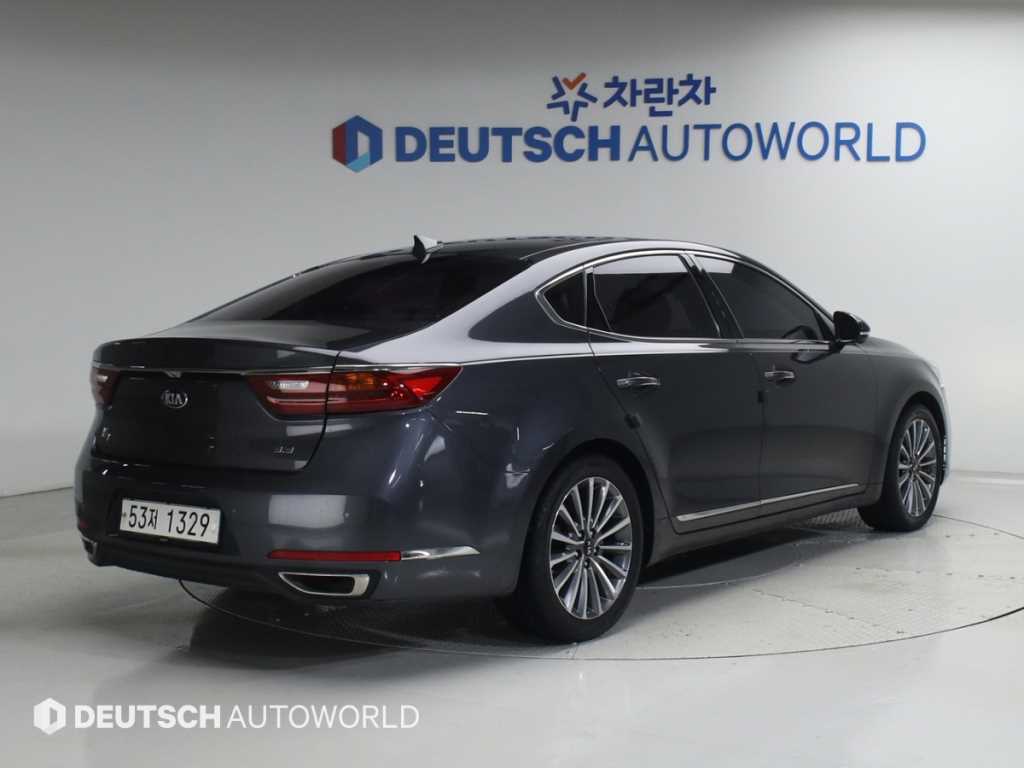 KIA K7 - Vista 2