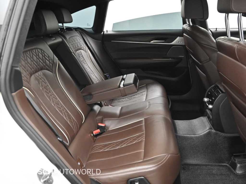 BMW Gran Turismo - Vista 12
