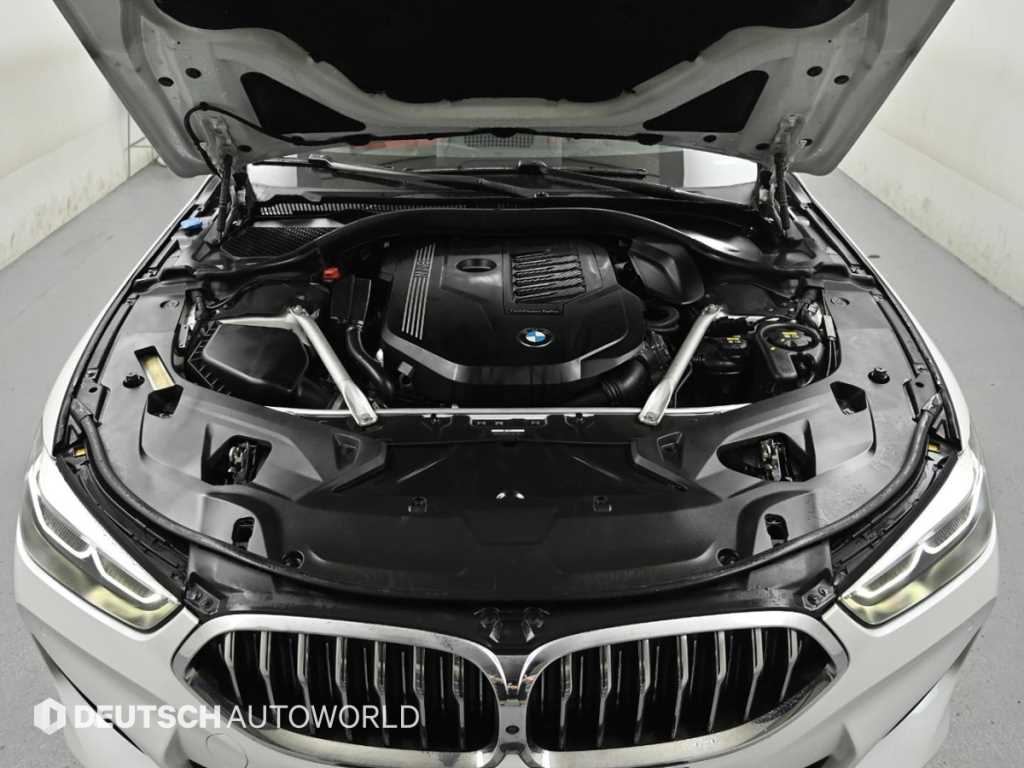 BMW 8 Series - Vista 7
