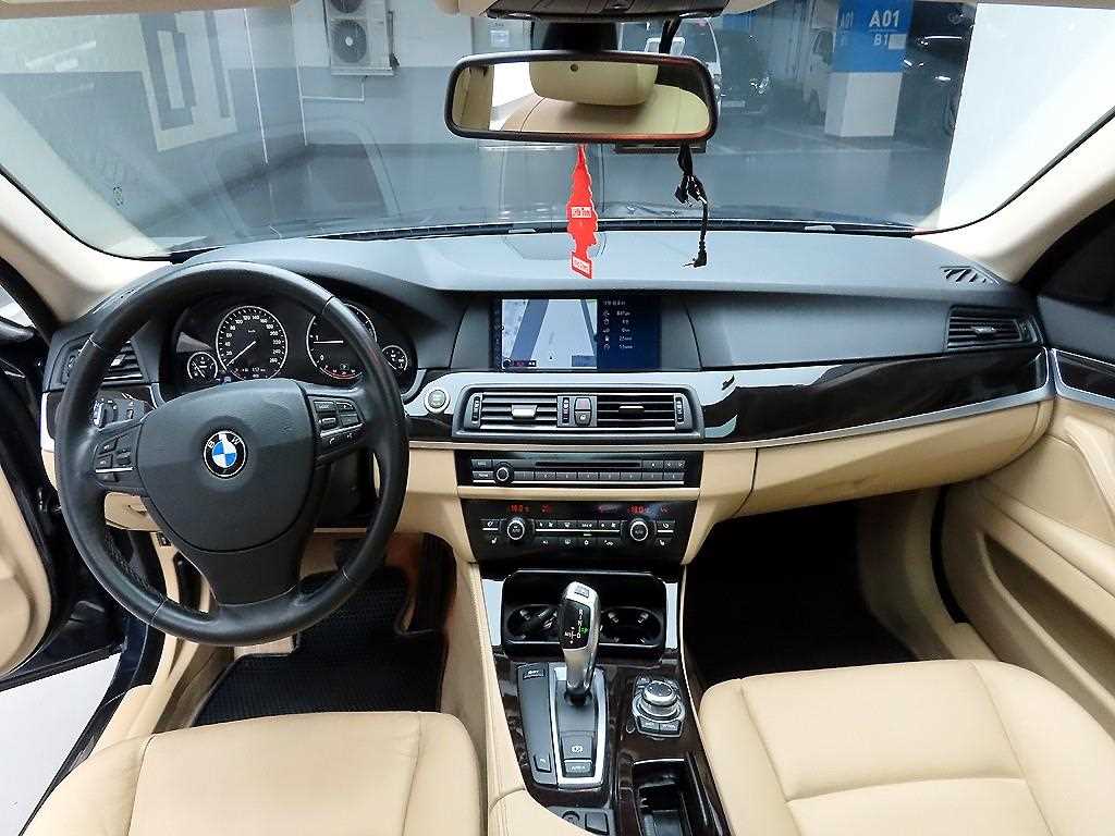 BMW 5 Series - Vista 8