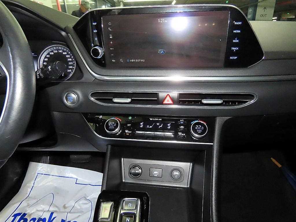 HYUNDAI Sonata - Vista 11