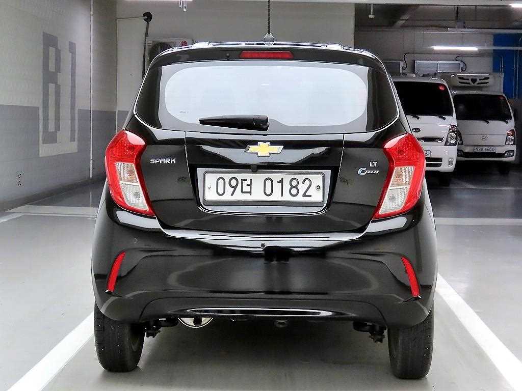 Chevrolet Spark - Vista 3