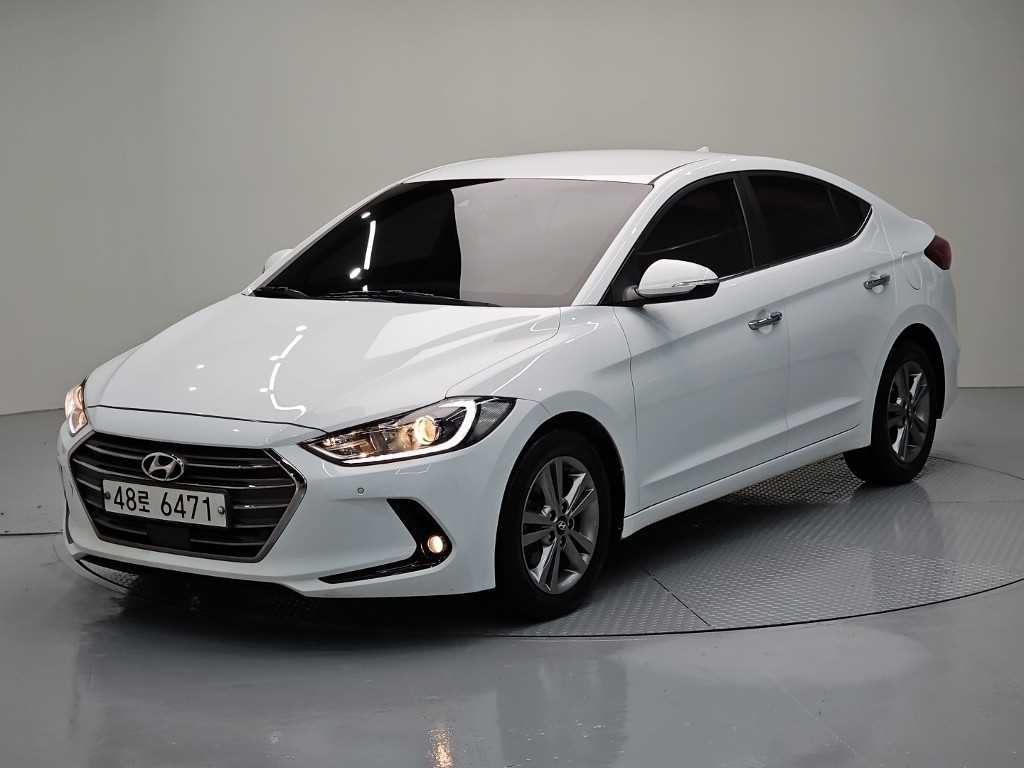 HYUNDAI Avante 2018 Blanco - Importación desde Corea - HF Imports Iquique - Foto 1