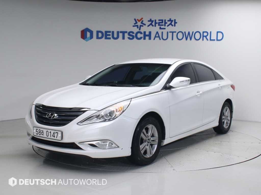 HYUNDAI Sonata - Vista 2